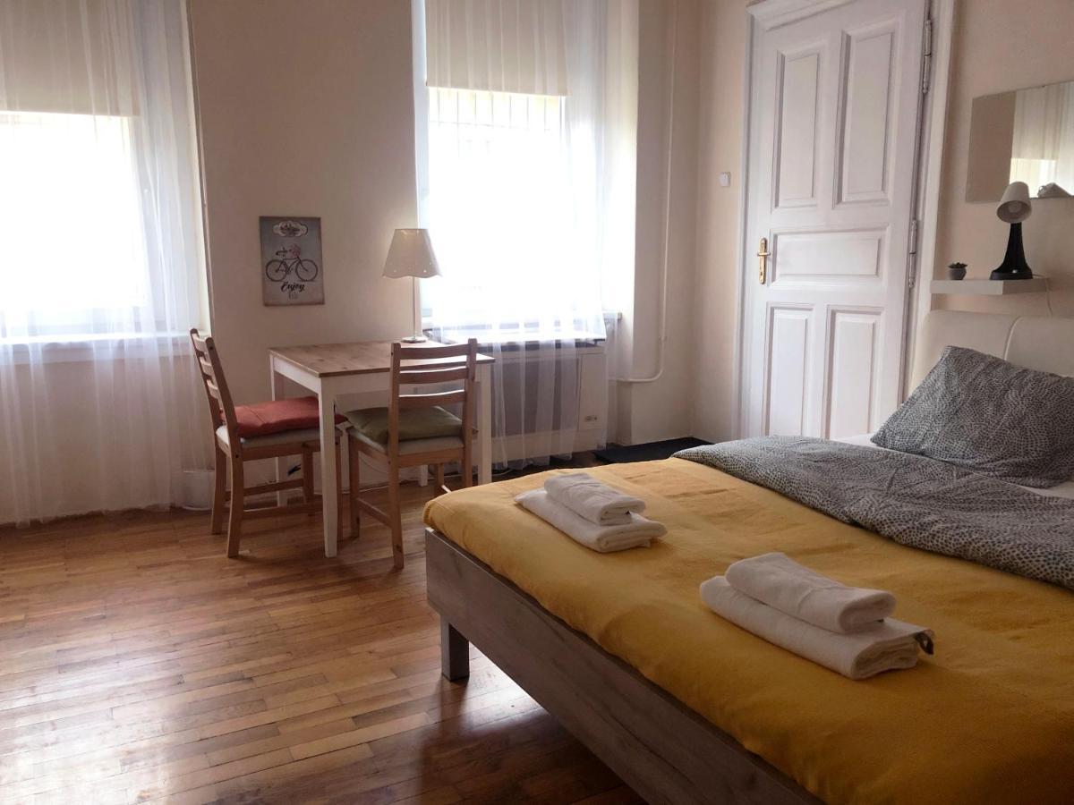 V57 Apartment Oktogon 布达佩斯 外观 照片
